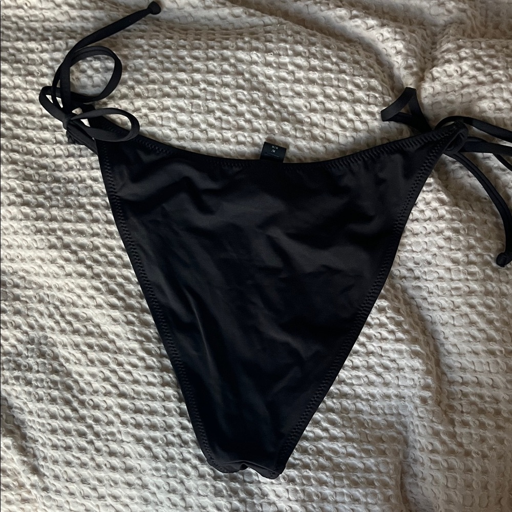 SKIMS Black Dip Tie-Side Bikini Bottom - Picture 3 of 3